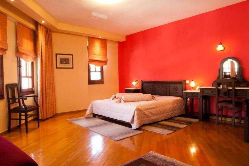 Hotel Kynaitha 3*